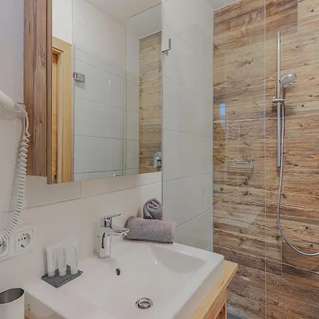 公寓 In Brixen Near Welt, Cleaning Included *